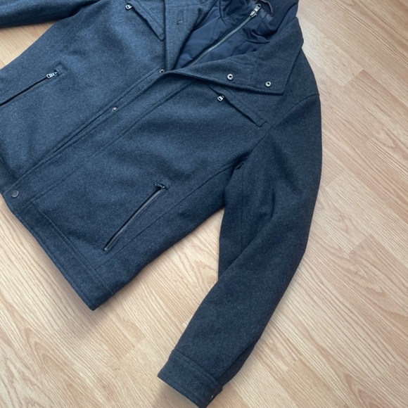 Men’s Michael Kors Dark Gray Wool Blend Quilted Layered Coat / Jacket Size Mediu - Picture 3 of 10